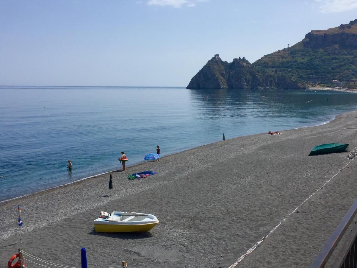 Le Zagare Apartments Sant'Alessio Siculo Exterior photo