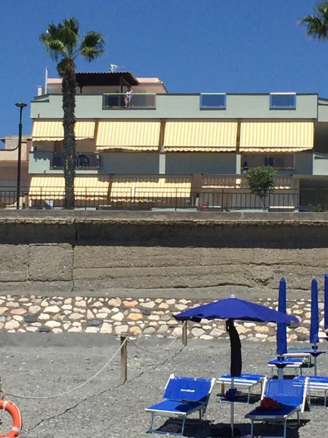 Le Zagare Apartments Sant'Alessio Siculo Exterior photo
