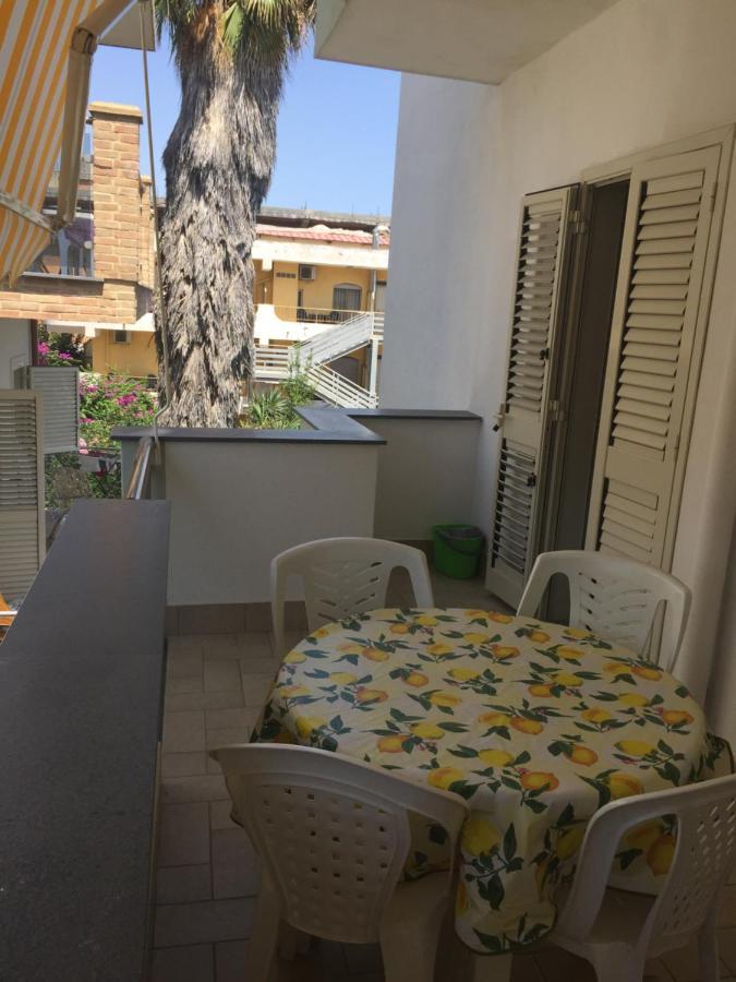 Le Zagare Apartments Sant'Alessio Siculo Exterior photo